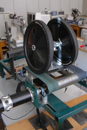 The test stand used to investigate the influence of the camber angle on the rolling resistance (August 2004)